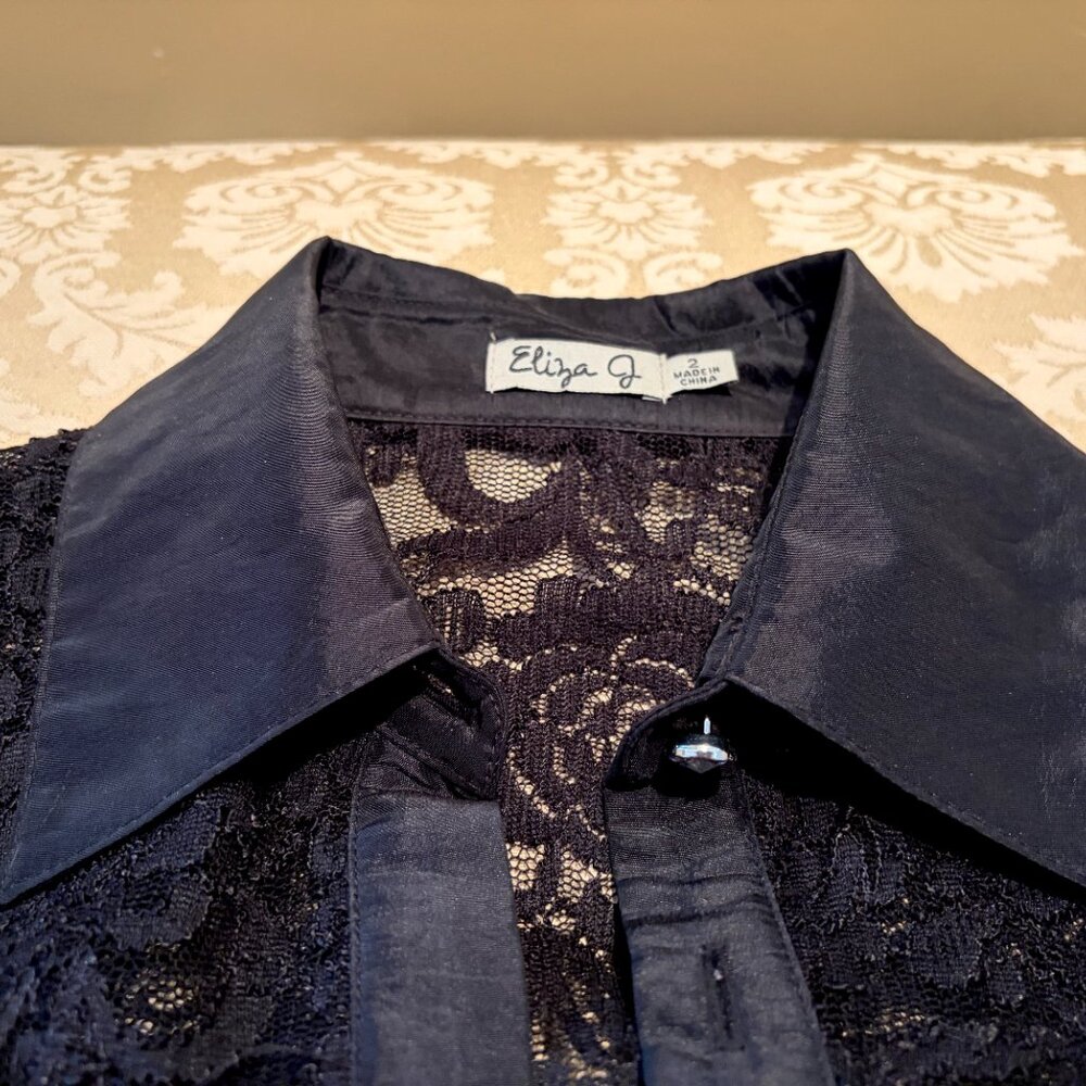 Black taffeta and lace cocktail dress, Size 2 - Picture 4 of 5